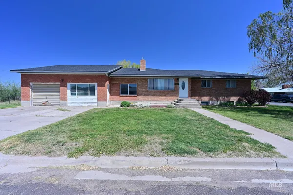 $345,000 | 408 West Lincoln Street, Paul, ID 83347