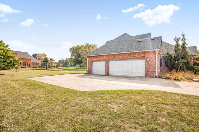 $595,000 | 2305 Golfside Drive, Lebanon, IN 46052