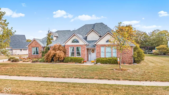 $595,000 | 2305 Golfside Drive, Lebanon, IN 46052