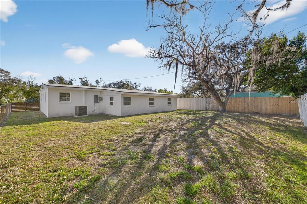 2175 20th Avenue Southwest Largo, FL 33774 - Photo 15 of 43