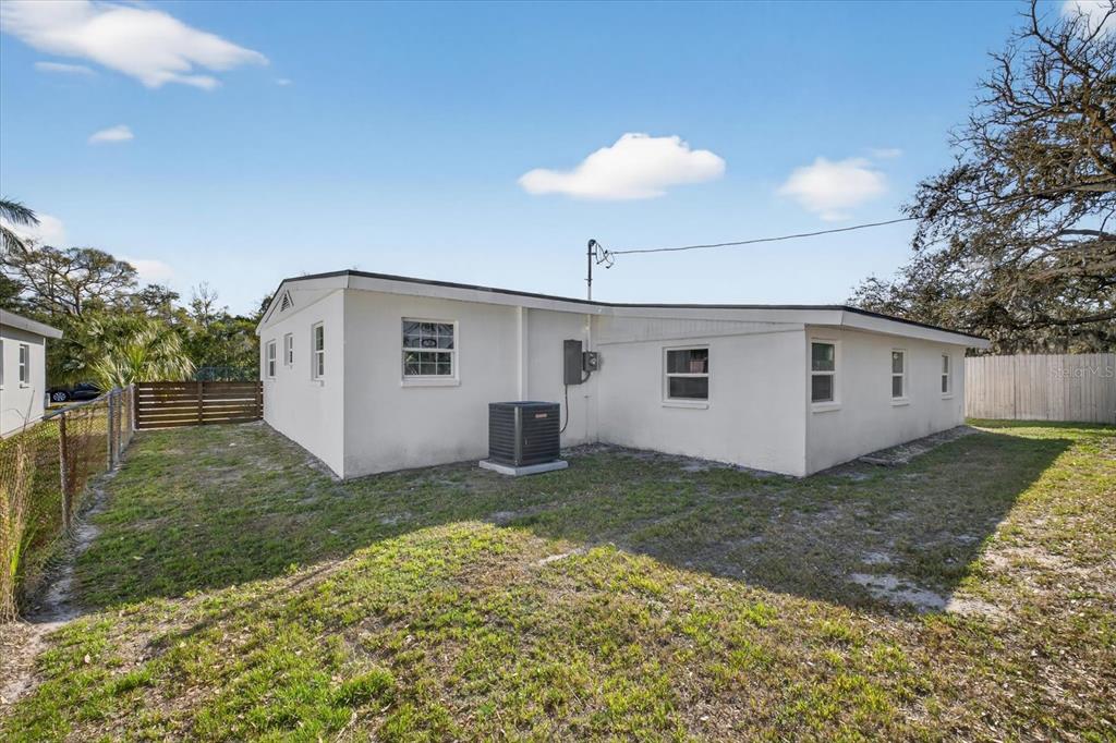 2175 20th Avenue Southwest Largo, FL 33774 - Photo 16 of 43