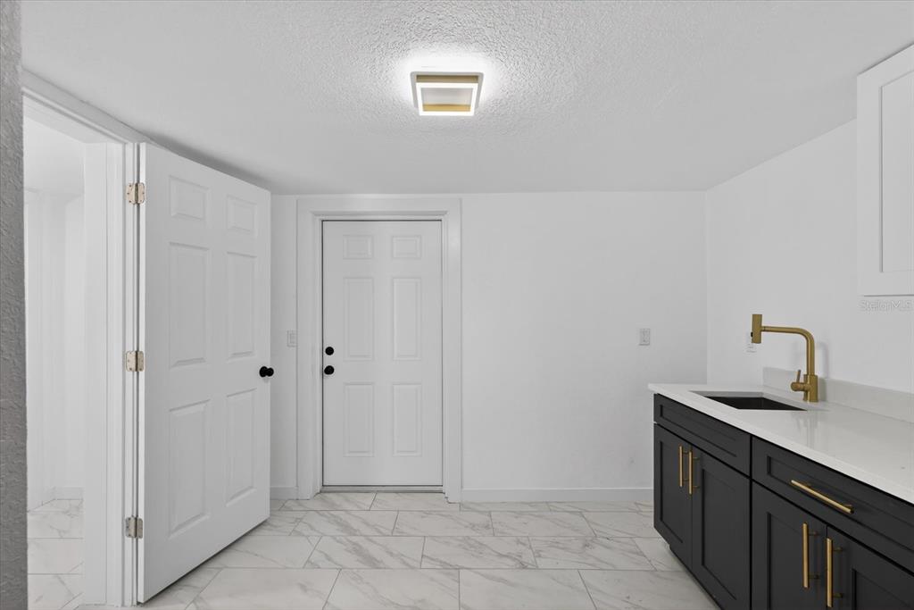 2175 20th Avenue Southwest Largo, FL 33774 - Photo 20 of 43