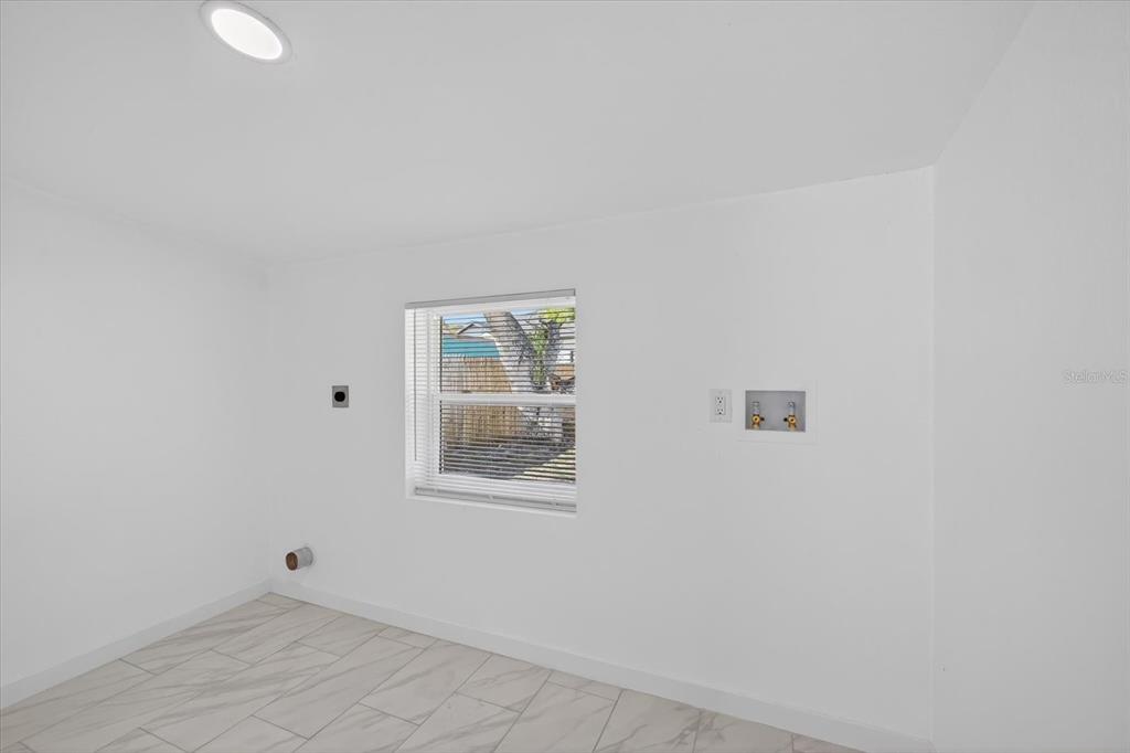 2175 20th Avenue Southwest Largo, FL 33774 - Photo 10 of 43