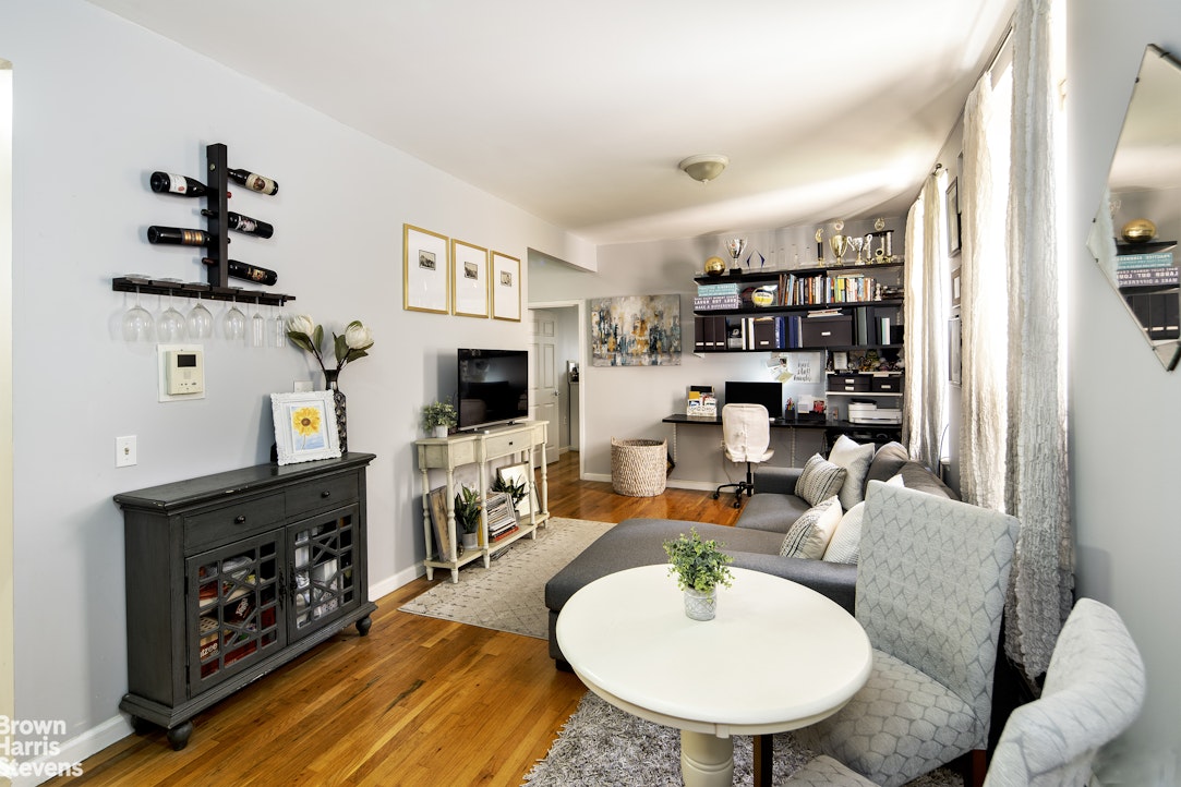 371 West 117th Street, Unit 2E Manhattan, NY 10026 - Photo 2 of 9