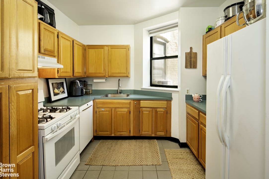 371 West 117th Street, Unit 2E Manhattan, NY 10026 - Photo 3 of 9