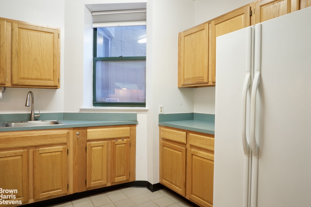 371 West 117th Street, Unit 2E Manhattan, NY 10026 - Photo 7 of 9