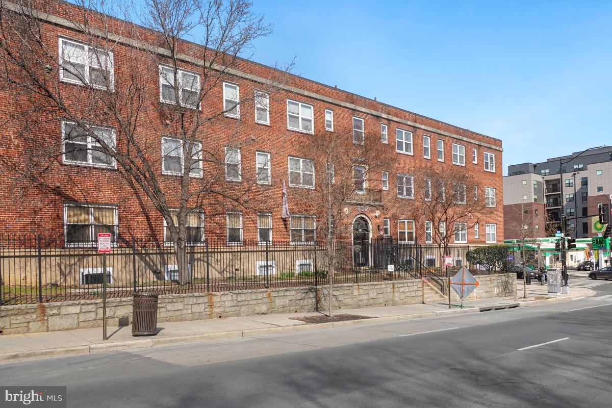 330 Rhode Island Avenue Northeast, Unit 301 Washington, DC 20002 - Photo 29 of 30