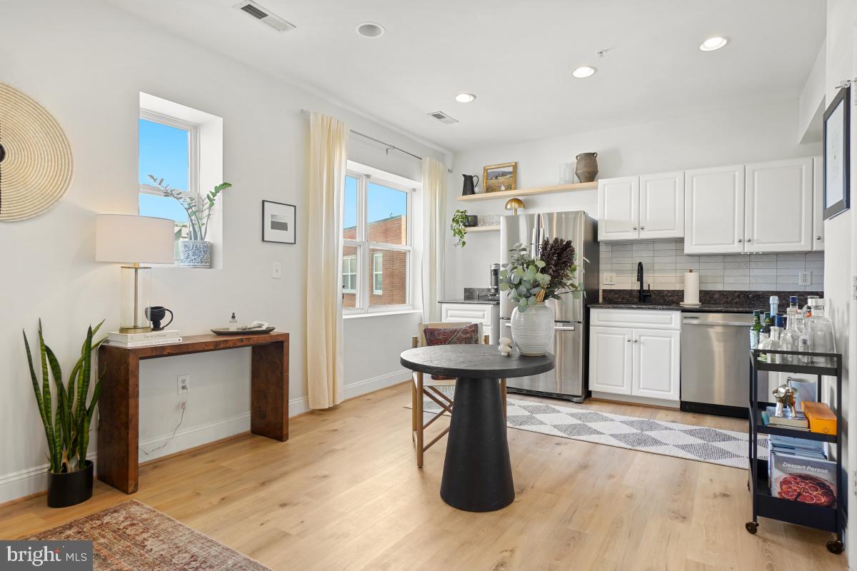 330 Rhode Island Avenue Northeast, Unit 301 Washington, DC 20002 - Photo 7 of 30