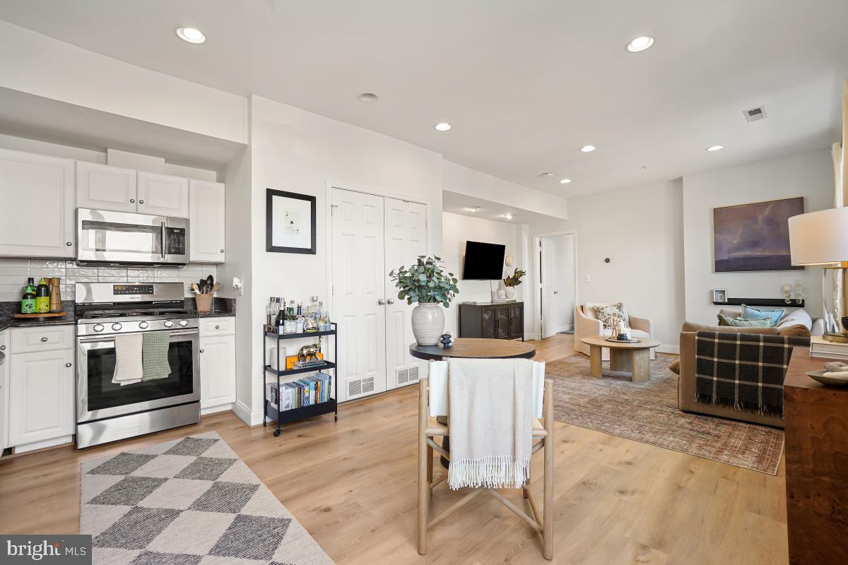 330 Rhode Island Avenue Northeast, Unit 301 Washington, DC 20002 - Photo 10 of 30