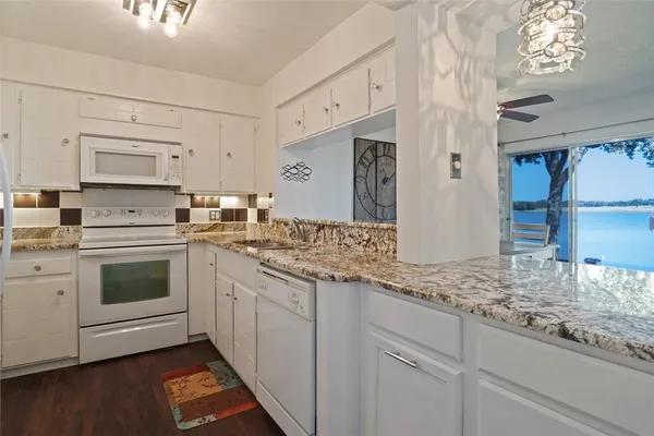 $339,999 | 388 Driftwood Court, Unit 1A, Azle, TX 76020