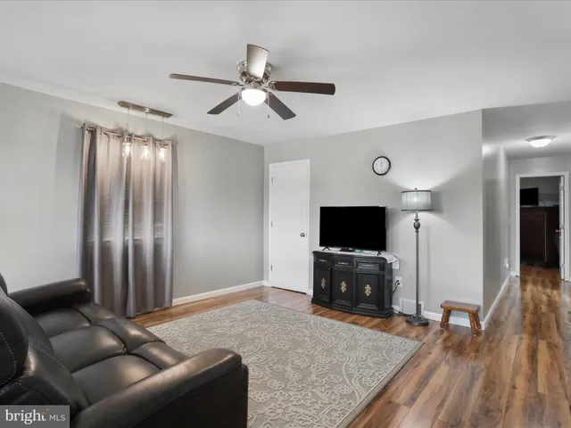 $270,000 | 412 Massanutten Heights, Woodstock, VA 22664