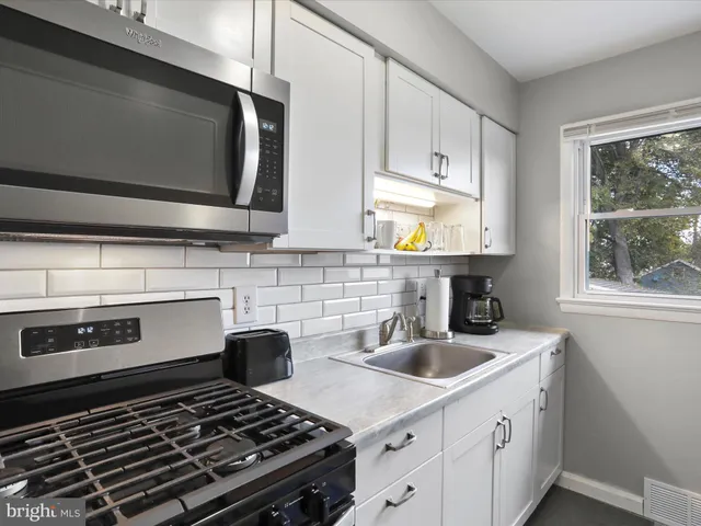 $270,000 | 412 Massanutten Heights, Woodstock, VA 22664