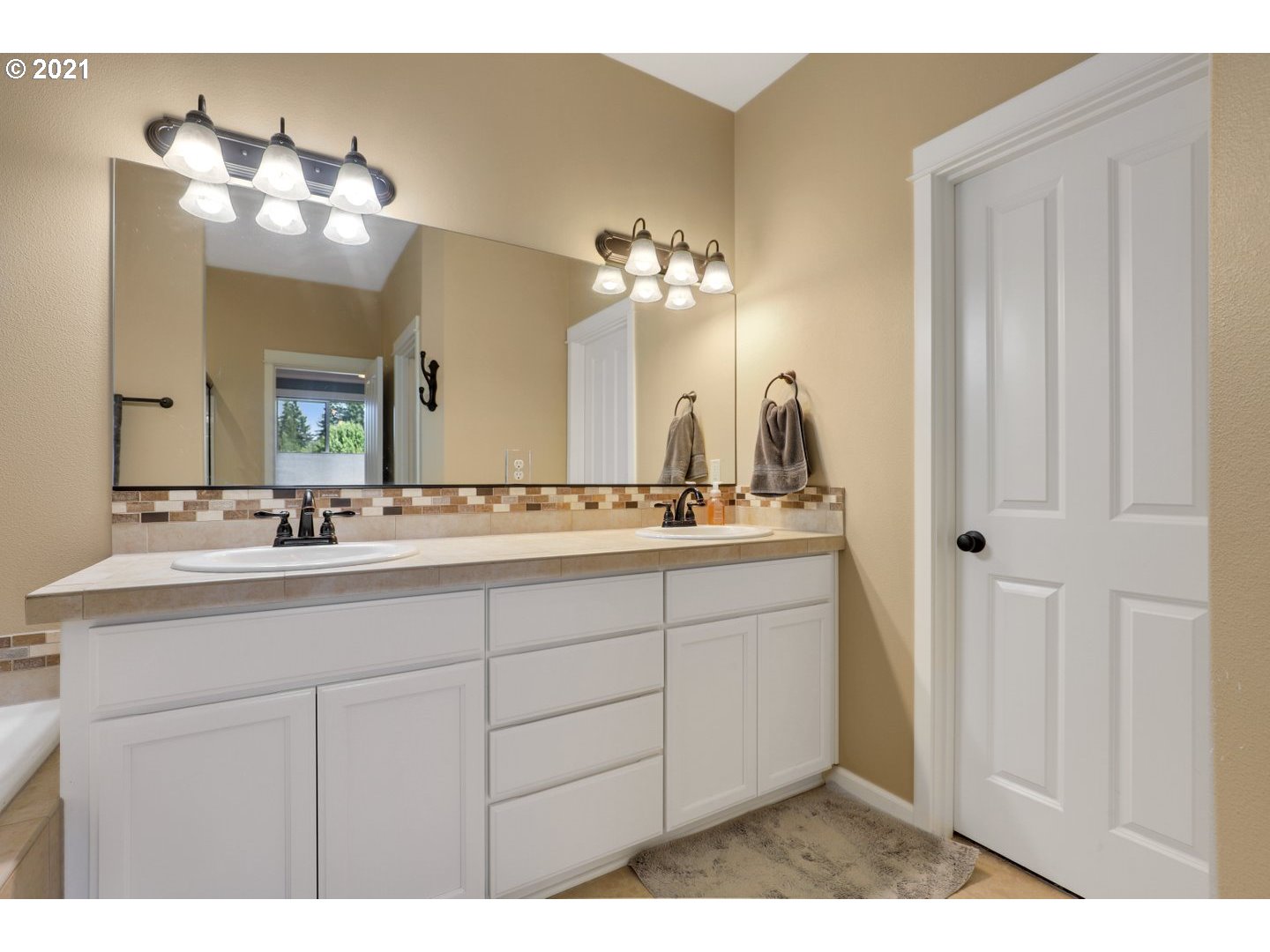 3210 Northeast 171st Street Ridgefield, WA 98642 - Photo 17 of 32