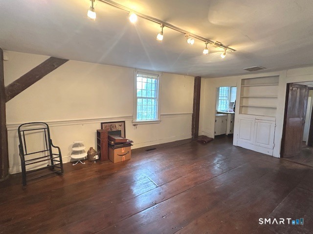 110 East Main Street Clinton, CT 06413 - Photo 25 of 40