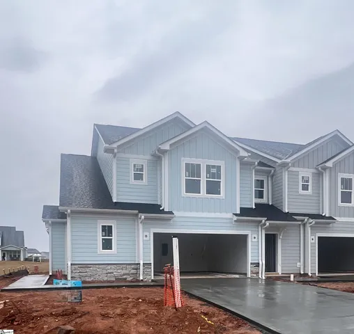 $328,990 | 409 Crestcreek Drive, Anderson, SC 29621