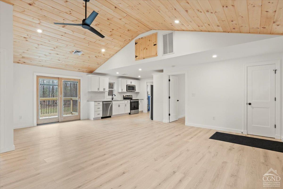 19 Blackhead Mount Road Round Top, NY 12473 - Photo 2 of 37 Photo 2
