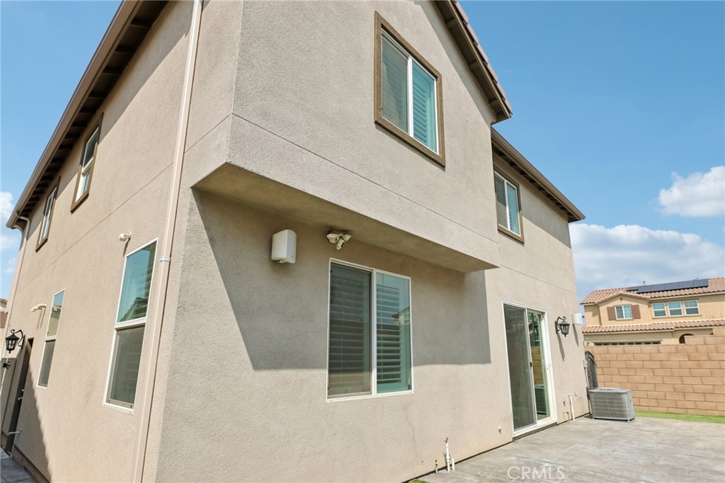 833 Sumac Lane Rialto, CA 92376 - Photo 32 of 45