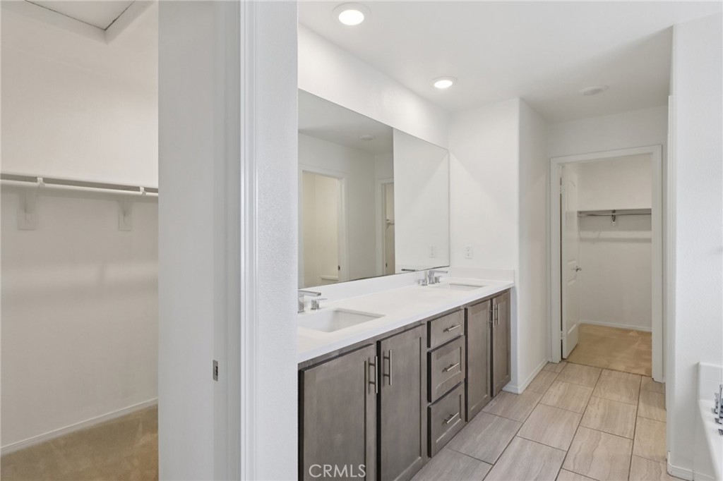 833 Sumac Lane Rialto, CA 92376 - Photo 32 of 48