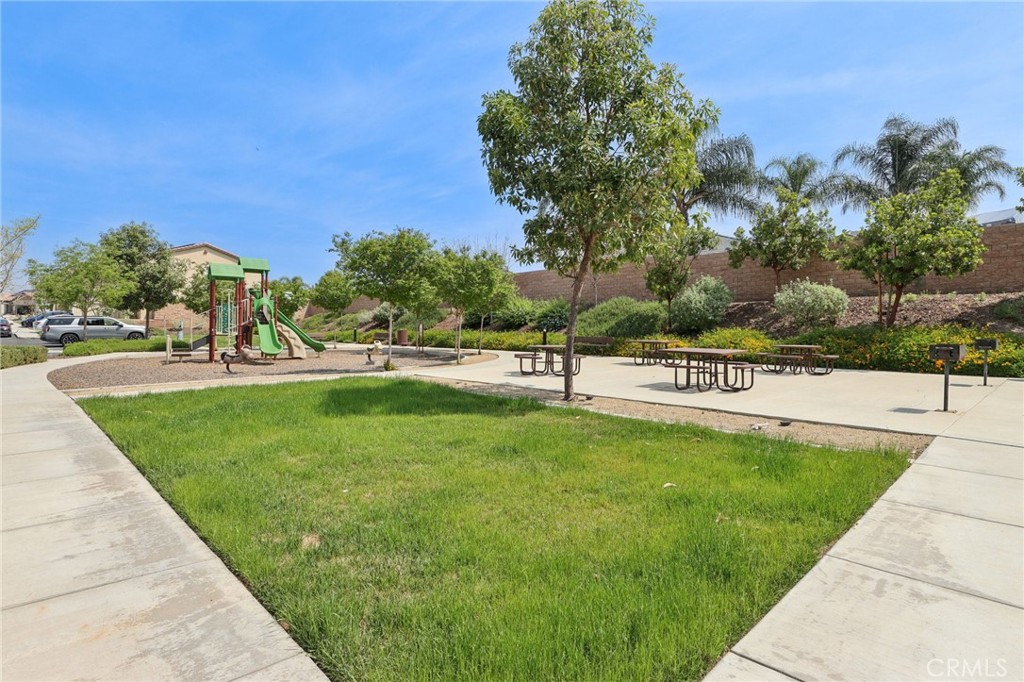 833 Sumac Lane Rialto, CA 92376 - Photo 42 of 45