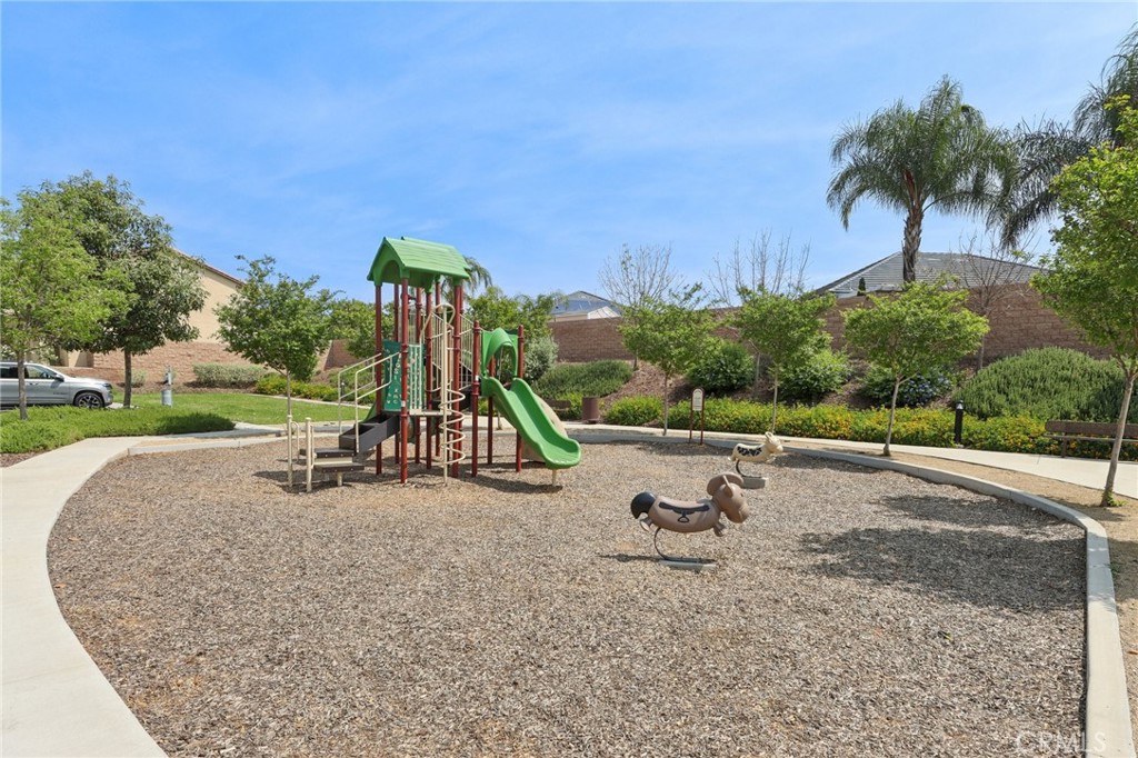 833 Sumac Lane Rialto, CA 92376 - Photo 44 of 45