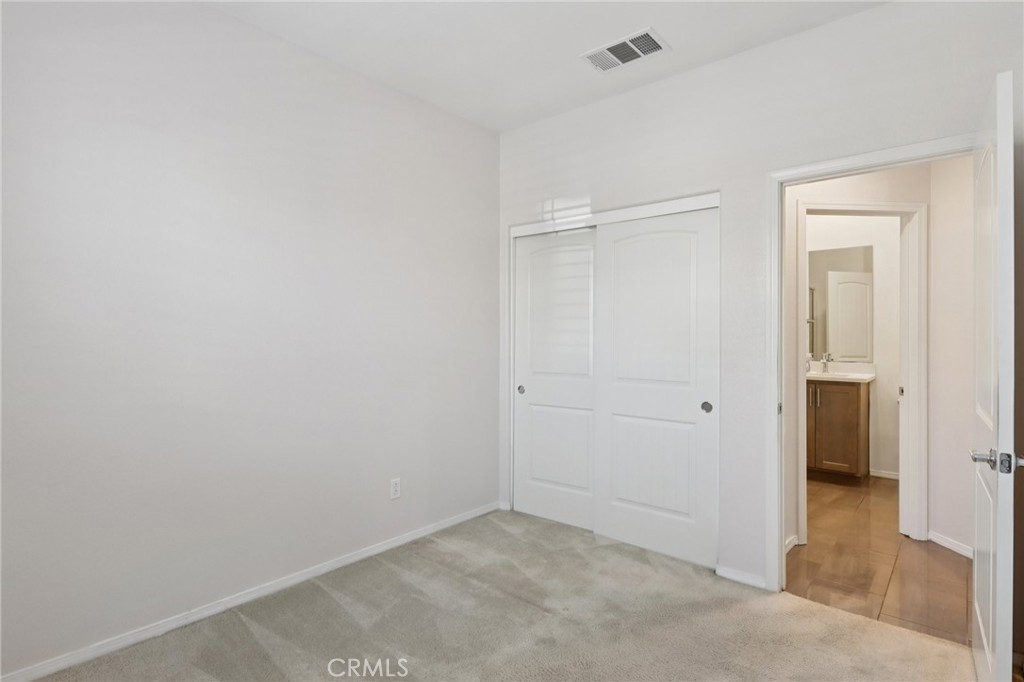 833 Sumac Lane Rialto, CA 92376 - Photo 8 of 45
