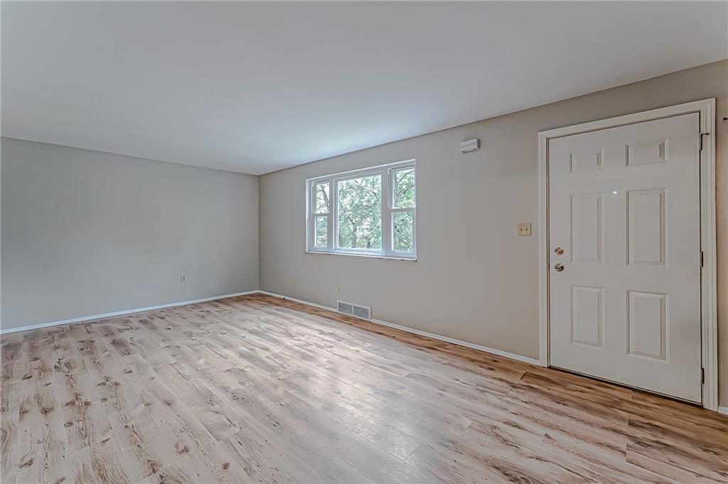 53 Verona Road Pittsburgh, PA 15235 - Photo 8 of 18 Gallery Image 8