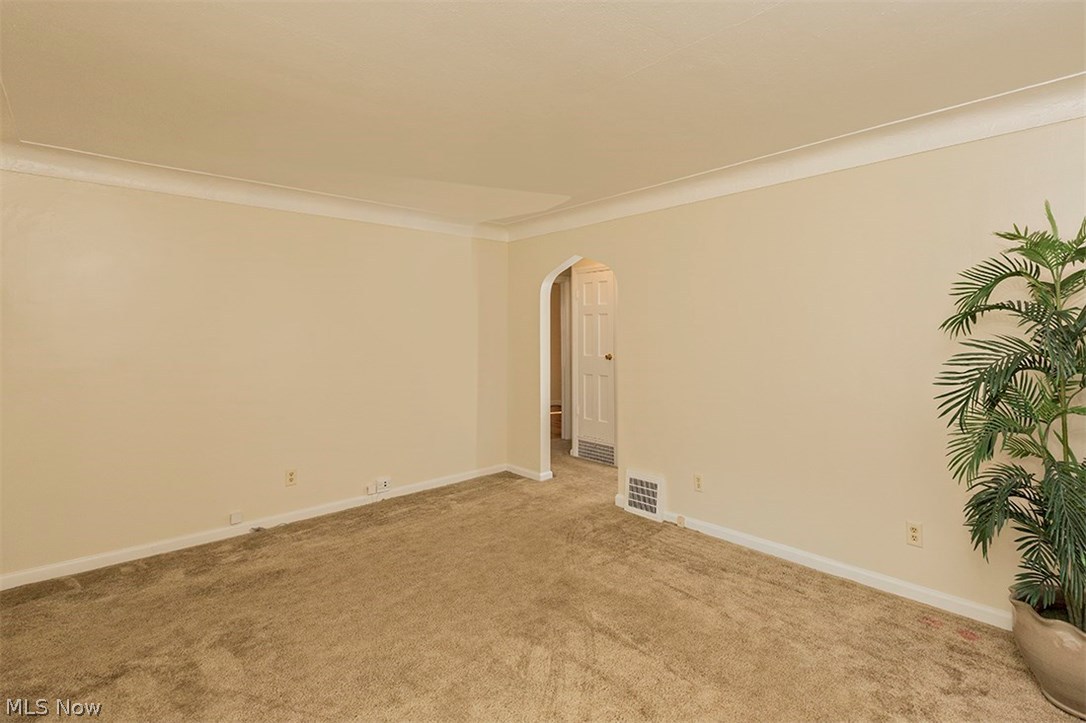 1544 Winchester Road Lyndhurst, OH 44124 - Photo 7 of 35