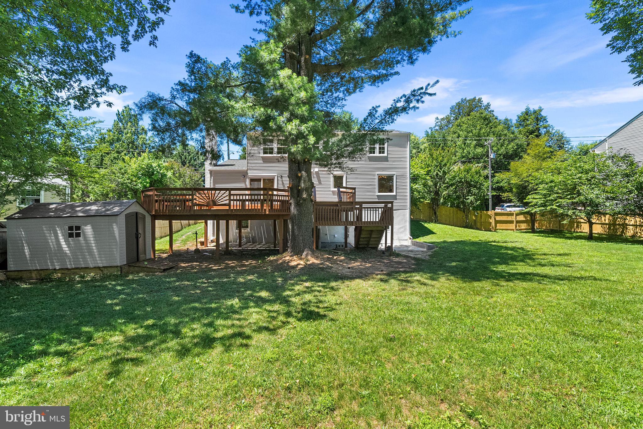 2851 Edgelea Road Vienna, VA 22181 - Photo 64 of 69