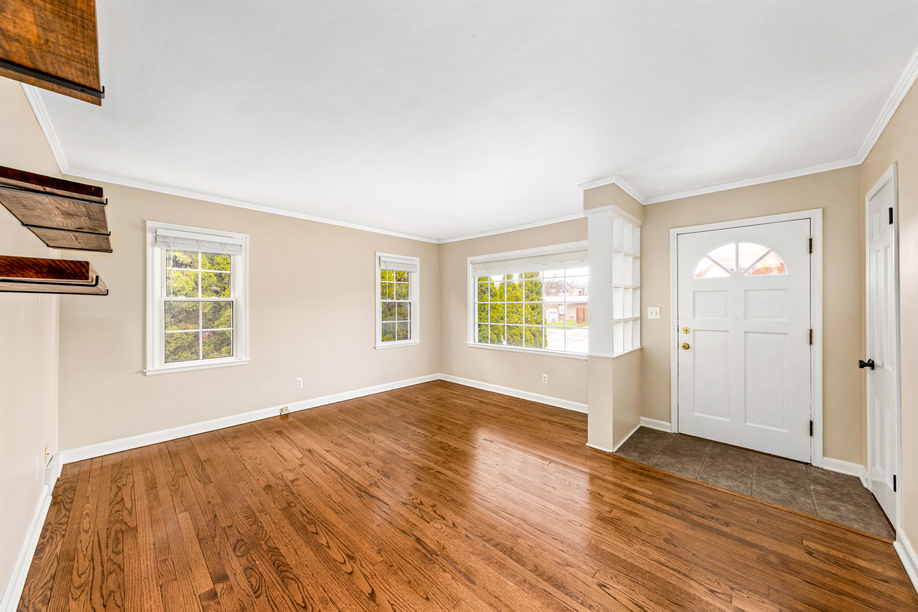 2320 North 68th Street Wauwatosa, WI 53213 - Photo 4 of 37 Light, Bright & Airy