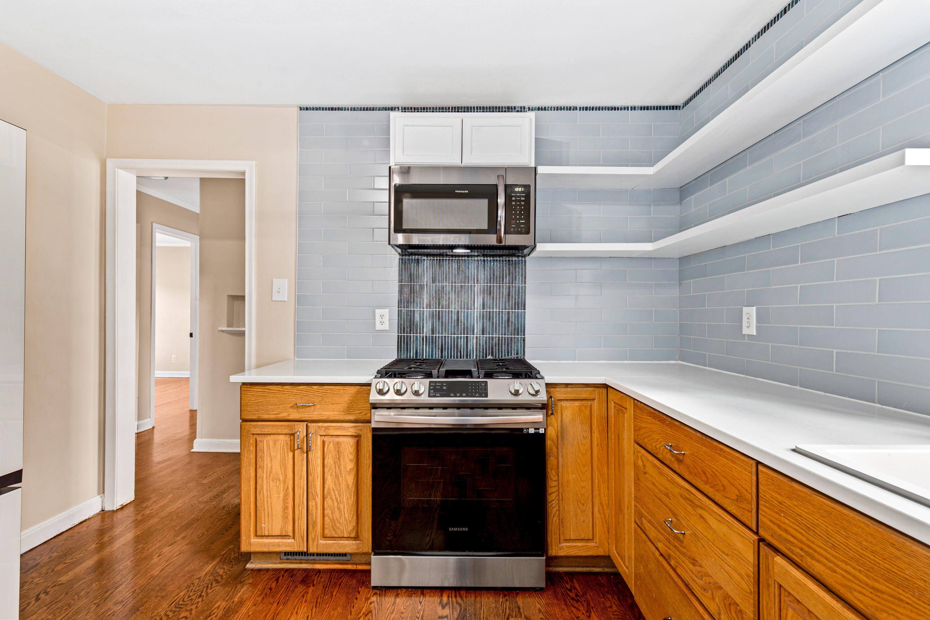 2320 North 68th Street Wauwatosa, WI 53213 - Photo 10 of 37 5-Burner Gas Cooktop w/Griddle