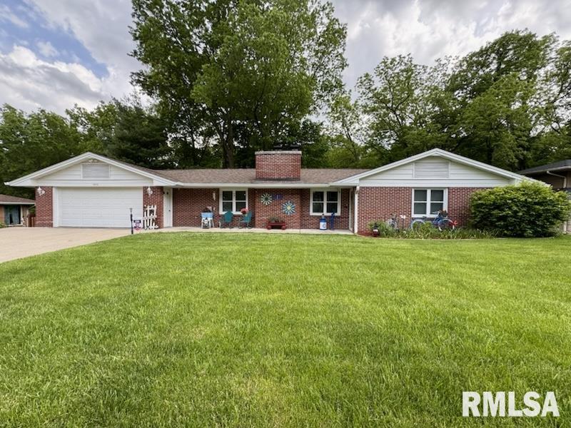 1010 Robin Road Muscatine, IA 52761 - Photo 1 of 32 Gallery Image 1