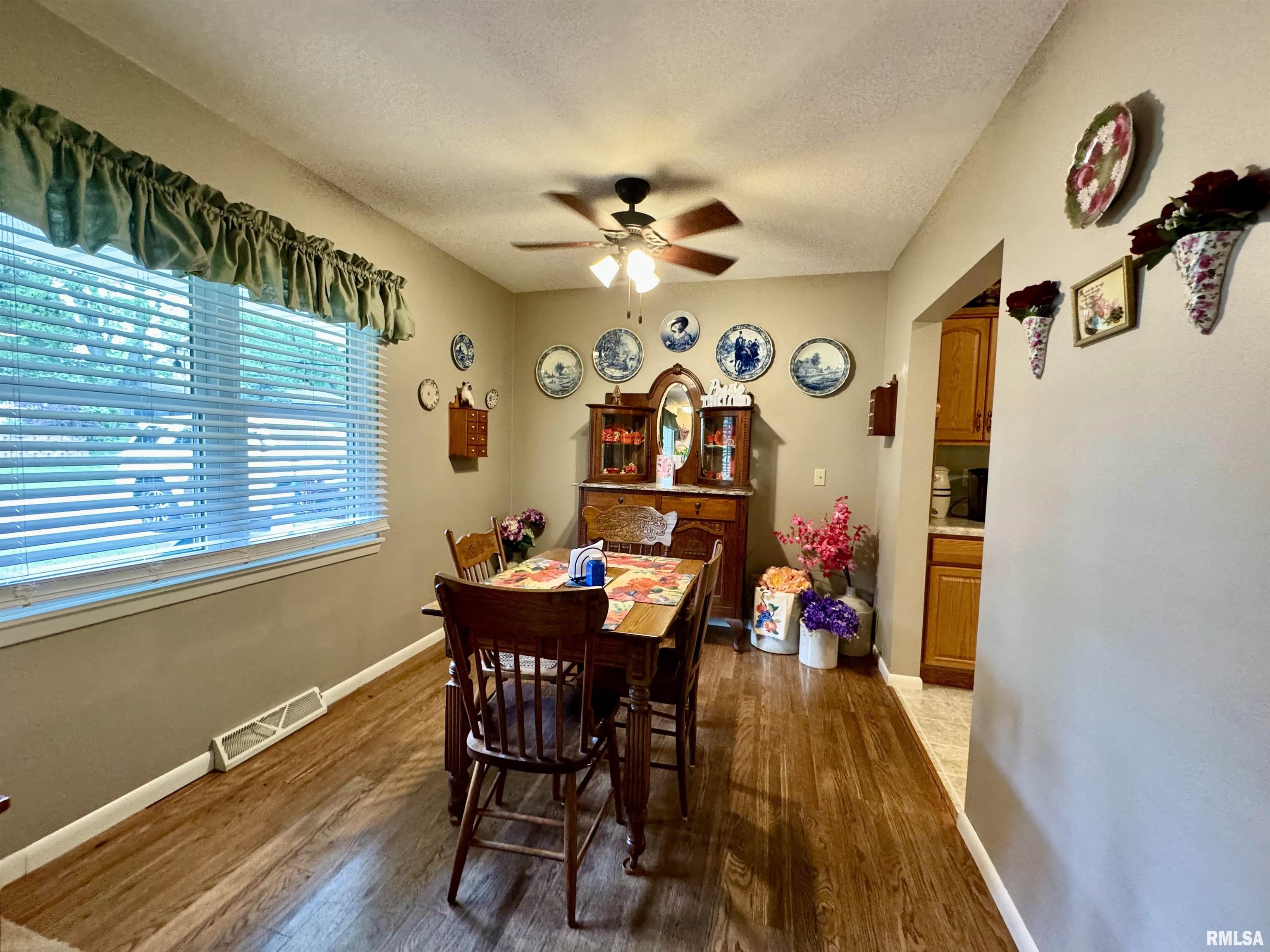 1010 Robin Road Muscatine, IA 52761 - Photo 14 of 32 Gallery Image 14