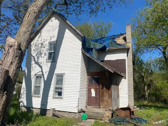 $29,900 | 631 Cayuga Avenue, Watertown, NY 13601