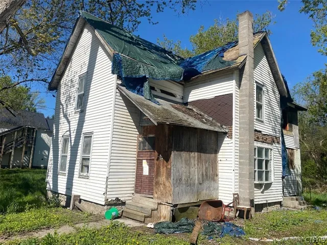 $29,900 | 631 Cayuga Avenue, Watertown, NY 13601