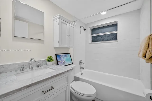 $2,495 | 820 North Ocean Boulevard, Unit 16, Pompano Beach, FL 33062