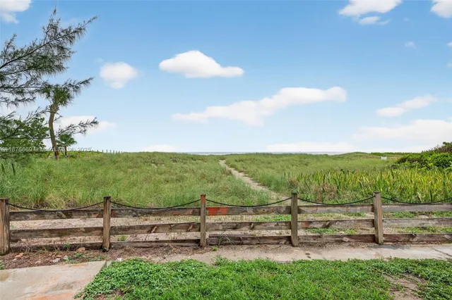 $2,495 | 820 North Ocean Boulevard, Unit 16, Pompano Beach, FL 33062