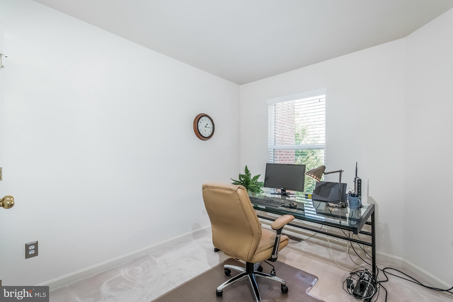 12064 Edgemere Circle Reston, VA 20190 - Photo 18 of 30 Bedroom
