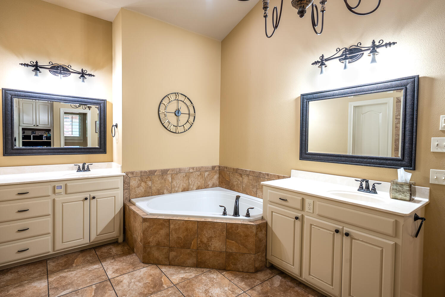 6005 90th Street Lubbock, TX 79424 - Photo 12 of 25 DSC01442