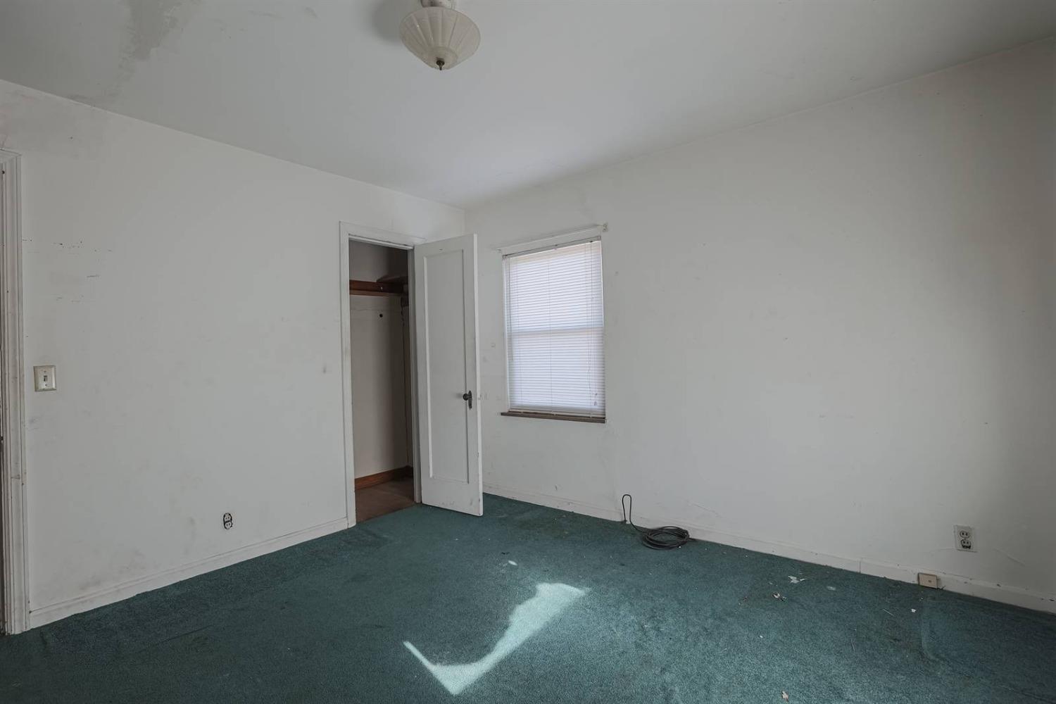 6139 Red Bank Road Cincinnati, OH 45213 - Photo 13 of 23 Gallery Image 13