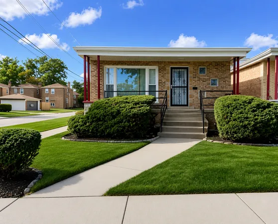 $314,900 | 8958 South Oglesby Avenue, Chicago, IL 60617