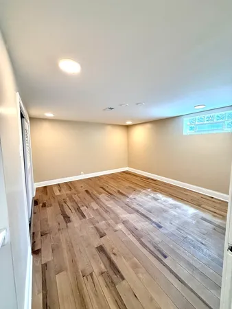 $314,900 | 8958 South Oglesby Avenue, Chicago, IL 60617
