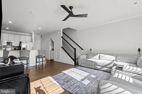 $420,000 | 7736 Port Capital Drive, Elkridge, MD 21075