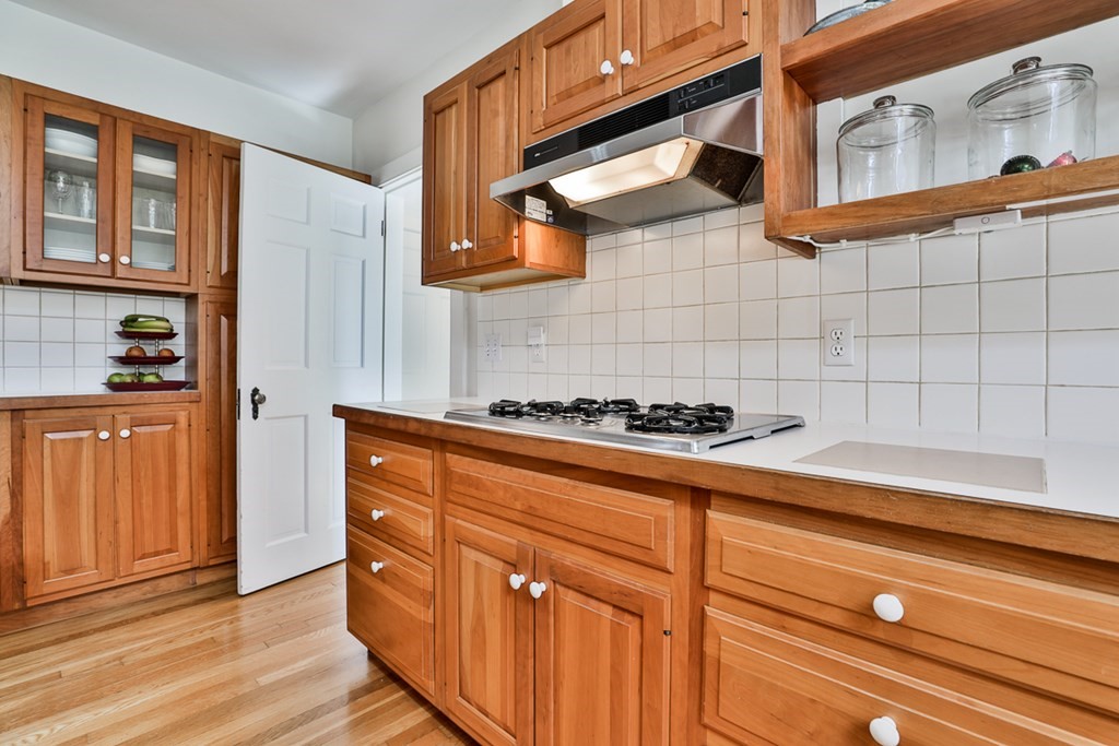 4 St Marys Road Milton, MA 02186 - Photo 11 of 38 Gallery Image 11