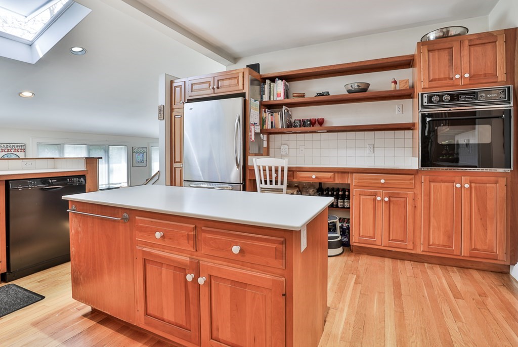 4 St Marys Road Milton, MA 02186 - Photo 12 of 38 Gallery Image 12