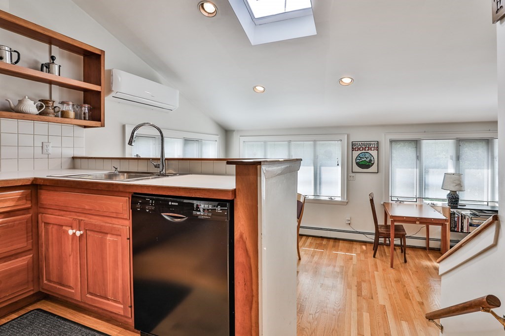 4 St Marys Road Milton, MA 02186 - Photo 13 of 38 Gallery Image 13