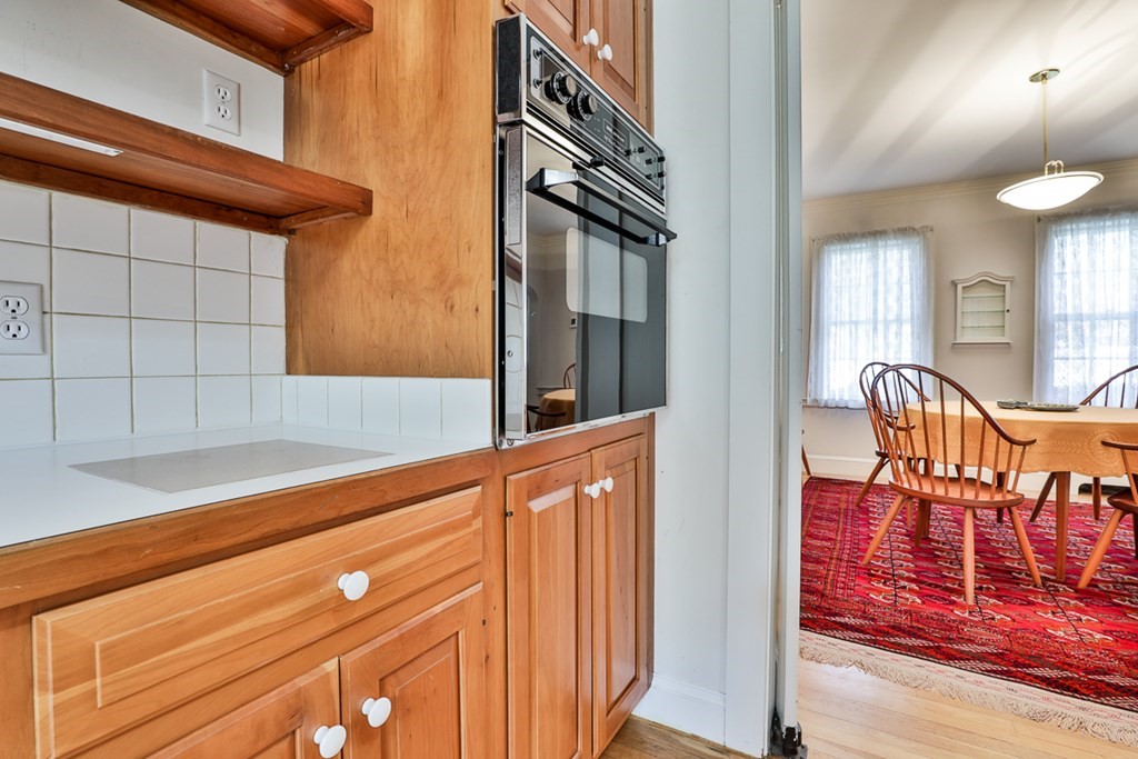 4 St Marys Road Milton, MA 02186 - Photo 9 of 38 Gallery Image 9