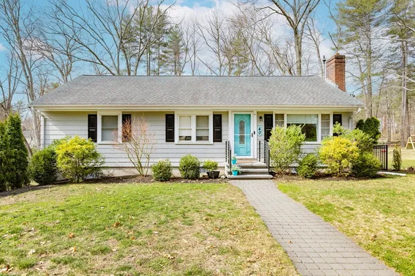 $649,000 | 40 Chestnut Street, North Reading, MA 01864