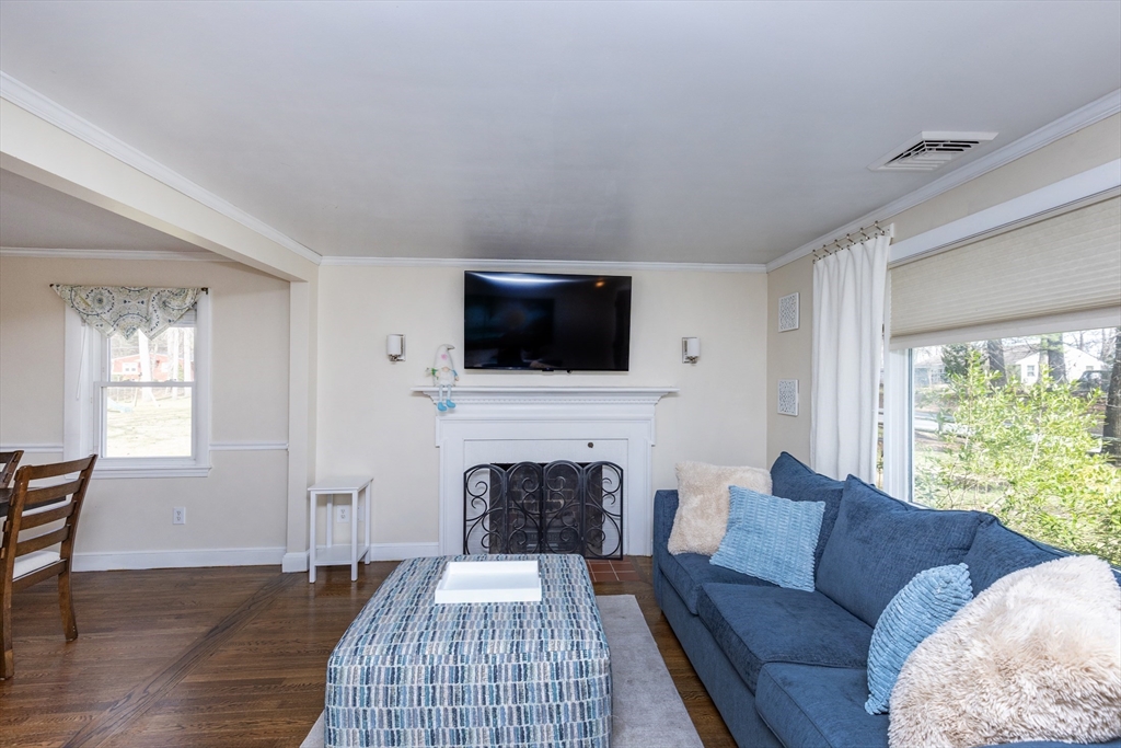 40 Chestnut Street North Reading, MA 01864 - Photo 19 of 34