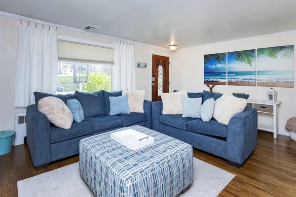 $649,000 | 40 Chestnut Street, North Reading, MA 01864