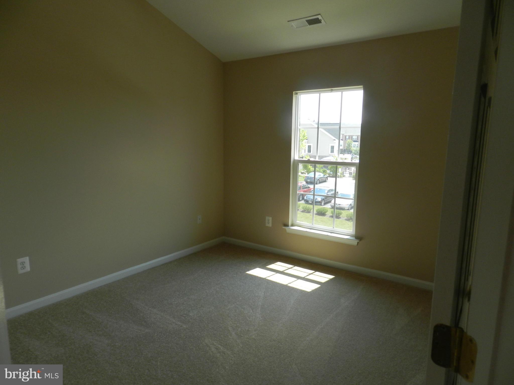 23043 Birch Mead Road Clarksburg, MD 20871 - Photo 13 of 14 Bedroom